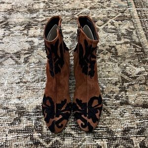 Brown suede AGL adorable brand new never worn bootie! Size 38.5.